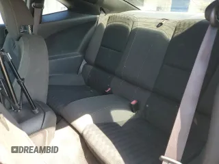 2014 Chevrolet Camaro LS z VIN 2G1FA1E35E9255913, wystawiony jako Copart lot #56976695 z przebiegiem 231 070 mil mil oraz Szkoda całkowita • Salvage title. Historia ofert i sprzedaży dostępna na DreamBid. Obrazek 10.
