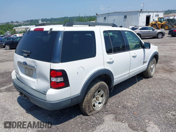 2007 Ford Explorer XLT z VIN 1FMEU63E57UA47477, wystawiony jako IAAI lot #42646649 z przebiegiem 33 296 mil mil oraz . Historia ofert i sprzedaży dostępna na DreamBid. Obrazek 4.