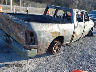 2010 Dodge Ram 2500 SLT with VIN 3D7UT2CL8AG159314, listed as a IAAI auction lot 41876036 with 1 mi miles. Bid and sale history available at carsss.com. Image 4.