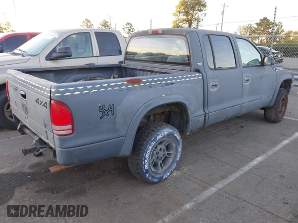 2000 Dodge Dakota Sport with VIN 1B7GG2AN7YS624989, listed as a IAAI auction lot 40820872 with Not Provided miles and . Bid and sale history available at carsss.com. Image 4.