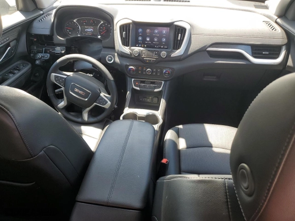 2024 GMC Terrain SLT with VIN 3GKALVEGXRL390043, listed as a Copart auction lot 53476465 with 12,493 mi miles and Clean Title. Bid and sale history available at carsss.com. Image 8.