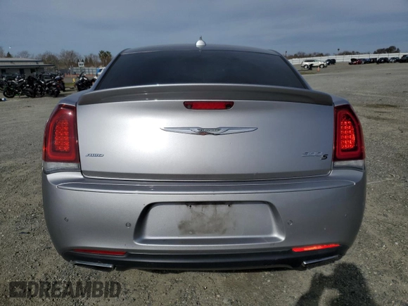 2018 Chrysler 300 with VIN 2C3CCAGG8JH300481, listed as a Copart auction lot 44997835 with 0 mi miles and Salvage Title. Bid and sale history available at carsss.com. Image 6.