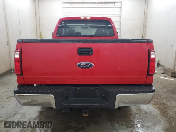 2010 Ford F-250 XL z VIN 1FTSX2B50AEB18045, wystawiony jako Copart lot #54476525 z przebiegiem 115 271 mil mil oraz Szkody całkowita. Historia ofert i sprzedaży dostępna na DreamBid. Obrazek 6.