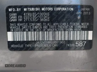 2014 Mitsubishi Lancer SE with VIN JA32V2FWXEU001902, listed as a IAAI auction lot 42116913 with 117,335 mi miles and . Bid and sale history available at carsss.com. Image 9.