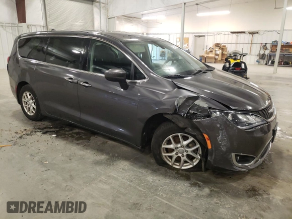 2017 Chrysler Pacifica Touring L with VIN 2C4RC1BG3HR788868, listed as a Copart auction lot 55672855 with 94,092 mi miles and Clean Title. Bid and sale history available at DreamBid. Image 4.