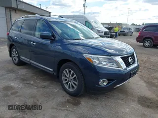 2014 Nissan Pathfinder SL with VIN 5N1AR2MM2EC712191, listed as a IAAI auction lot 42026657 with 157,534 mi miles. Bid and sale history available at carsss.com. Image 1.