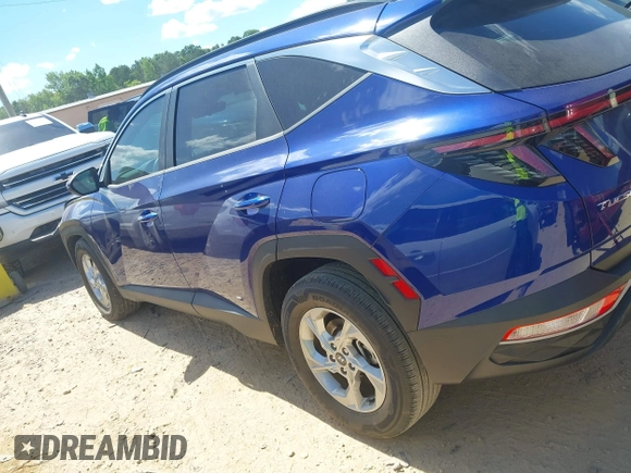 2022 Hyundai Tucson SEL with VIN 5NMJB3AE3NH059349, listed as a IAAI auction lot 42330576 with 27,010 mi miles and . Bid and sale history available at DreamBid. Image 14.