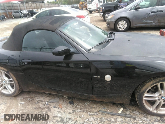 2008 BMW Z4 3.0i z VIN 4USBU33578LW74849, wystawiony jako IAAI lot #42378041 z przebiegiem 181 213 mil mil oraz . Historia ofert i sprzedaży dostępna na DreamBid. Obrazek 13.