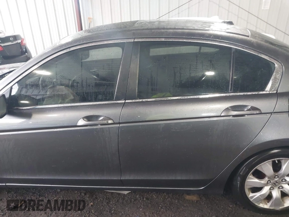 2010 Honda Accord EX-L z VIN 1HGCP2F80AA160197, wystawiony jako IAAI lot #42219318 z przebiegiem 157 754 mil mil oraz . Historia ofert i sprzedaży dostępna na DreamBid. Obrazek 15.