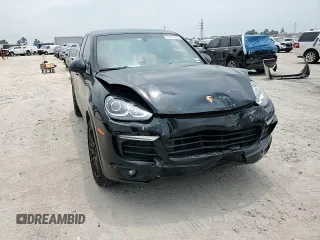 2017 Porsche Cayenne с VIN WP1AA2A23HKA85783, выставлен на аукционе Copart как лот 57701125 с пробегом 116 273 миль миль и Списание • Salvage title. История ставок и продаж доступна на DreamBid. Изображение 14.