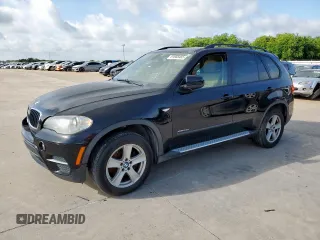 2012 BMW X5 35i z VIN 5UXZV4C52CL988794, wystawiony jako Copart lot #61688485 z przebiegiem Nie podano mil oraz Czysty tytuł • Clean title. Historia ofert i sprzedaży dostępna na DreamBid. Obrazek 1.