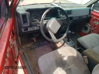 1993 Nissan Frontier z VIN 1N6SD16S1PC347211, wystawiony jako Copart lot #68089234 z przebiegiem 298 344 mil mil oraz Czysty tytuł • Clean title. Historia ofert i sprzedaży dostępna na DreamBid. Obrazek 8.