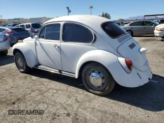 1971 Volkswagen Beetle with VIN 1112647256, listed as a Copart auction lot 46463125 with 90,558 mi miles and Clean Title. Bid and sale history available at DreamBid. Image 2.