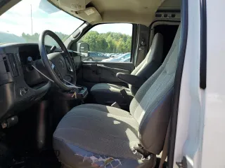 2008 Chevrolet Express Cargo Van with VIN 1GCGG25C181111770, listed as a Copart auction lot 72140084 with 0 mi miles and Clean Title. Bid and sale history available at carsss.com. Image 7.