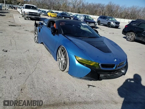 2019 BMW i8 z VIN WBY2Z6C50KVG98108, wystawiony jako Copart lot #78229043 z przebiegiem 31 133 mil mil oraz Szkoda całkowita • Salvage title. Historia ofert i sprzedaży dostępna na DreamBid. Obrazek 10.