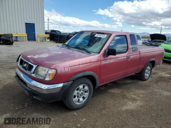1998 Nissan Frontier XE z VIN 1N6DD26SXWC362674, wystawiony jako Copart lot #48180145 z przebiegiem 167 333 mil mil oraz Szkoda całkowita • Salvage title. Historia ofert i sprzedaży dostępna na DreamBid. Obrazek 1.