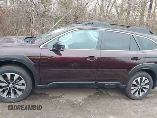 2025 Subaru Outback Limited z VIN 4S4BTANC2S3199865, wystawiony jako IAAI lot #42066365 z przebiegiem 1 016 mil mil oraz . Historia ofert i sprzedaży dostępna na DreamBid. Obrazek 14.