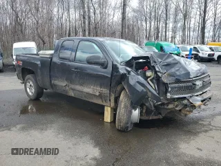 2010 Chevrolet Silverado 1500 LT with VIN 1GCSKSE38AZ186997, listed as a Copart auction lot 52300975 with 107,464 mi miles and Salvage Title. Bid and sale history available at DreamBid. Image 4.