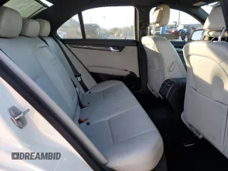 2009 Mercedes-Benz C 350 Sport with VIN WDDGF56X89R059164, listed as a Copart auction lot 86833644 with 142,298 mi miles and Salvage title. Bid and sale history available at DreamBid. Image 10.