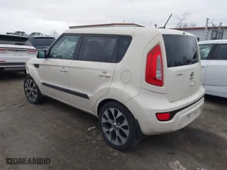 2012 Kia Soul + with VIN KNDJT2A66C7418925, listed as a IAAI auction lot 41136214 with 98,324 mi miles. Bid and sale history available at carsss.com. Image 3.