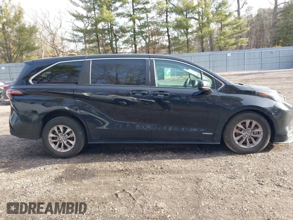 2021 Toyota Sienna LE с VIN 5TDKRKEC9MS043364, выставлен на аукционе IAAI как лот 41515918 с пробегом 98 028 миль миль и . История ставок и продаж доступна на DreamBid. Изображение 13.