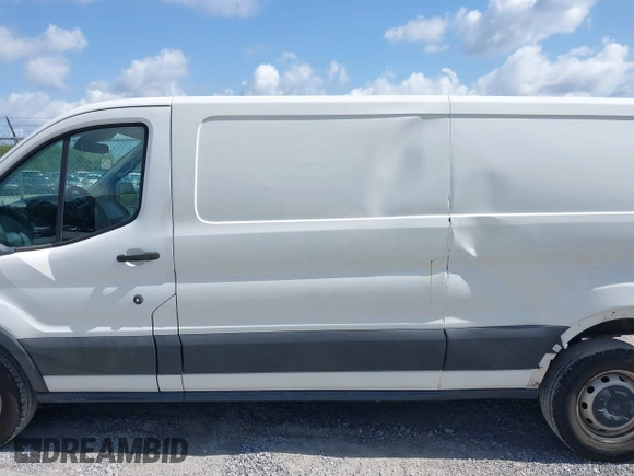2017 Ford Transit Cargo z VIN 1FTYR2ZM2HKA21541, wystawiony jako IAAI lot #42540880 z przebiegiem 177 013 mil mil oraz . Historia ofert i sprzedaży dostępna na DreamBid. Obrazek 14.