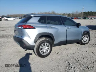 2023 Toyota Corolla Cross L z VIN 7MUAAAAG4PV060069, wystawiony jako Copart lot #51700565 z przebiegiem 20 324 mil mil oraz Szkoda całkowita • Salvage title. Historia ofert i sprzedaży dostępna na DreamBid. Obrazek 3.