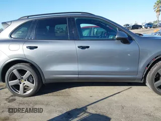 2018 Porsche Cayenne S with VIN WP1AB2A28JLA60472, listed as a IAAI auction lot 41291293 with 48,260 mi miles and . Bid and sale history available at DreamBid. Image 14.