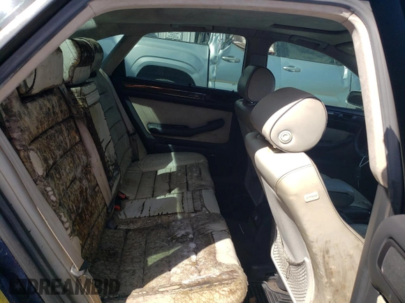 2003 Audi RS 6 z VIN WUAPV54B63N905412, wystawiony jako Copart lot #76925444 z przebiegiem Nie podano mil oraz Szkoda całkowita • Salvage title. Historia ofert i sprzedaży dostępna na DreamBid. Obrazek 10.