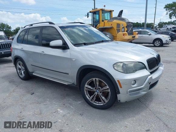 2008 BMW X5 3.0si z VIN 5UXFE43508L036578, wystawiony jako IAAI lot #41942235 z przebiegiem 146 742 mil mil oraz . Historia ofert i sprzedaży dostępna na DreamBid. Obrazek 1.