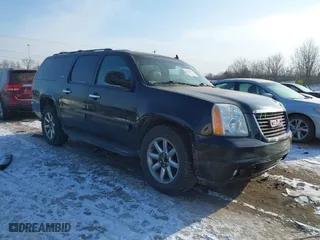 2013 GMC Yukon XL SLT with VIN 1GKS1KE06DR235597, listed as a IAAI auction lot 41315573 with 277,634 mi miles. Bid and sale history available at carsss.com. Image 1.