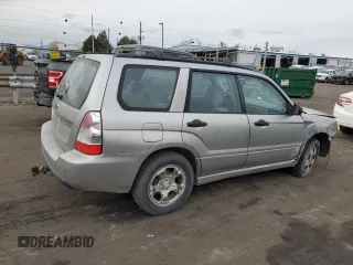 2007 Subaru Forester X with VIN JF1SG63607H711707, listed as a Copart auction lot 82640414 with 176,190 mi miles and Non Repairable. Bid and sale history available at carsss.com. Image 3.