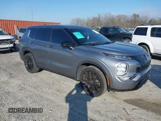 2023 Mitsubishi Outlander SE z VIN JA4J3UA8XPZ016861, wystawiony jako IAAI lot #41530747 z przebiegiem 28 877 mil mil oraz . Historia ofert i sprzedaży dostępna na DreamBid. Obrazek 1.