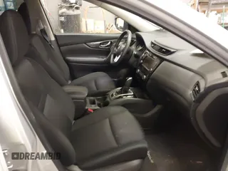 2019 Nissan Rogue SV with VIN KNMAT2MV3KP525593, listed as a IAAI auction lot 42044497 with 122,176 mi miles. Bid and sale history available at carsss.com. Image 5.