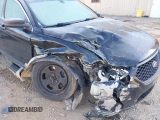 2014 Ford Police Interceptor z VIN 1FAHP2MK3EG124483, wystawiony jako IAAI lot #41018811 z przebiegiem 200 626 mil mil oraz . Historia ofert i sprzedaży dostępna na DreamBid. Obrazek 6.
