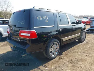 2008 Lincoln Navigator with VIN 5LMFU28538LJ21943, listed as a IAAI auction lot 41764473 with 116,431 mi miles. Bid and sale history available at carsss.com. Image 4.
