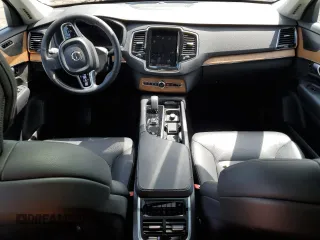 2024 Volvo XC90 Plus Bright Theme z VIN YV4062JE6R1181548, wystawiony jako Copart lot #57970905 z przebiegiem Nie podano mil oraz Czysty tytuł • Clean title. Historia ofert i sprzedaży dostępna na DreamBid. Obrazek 8.