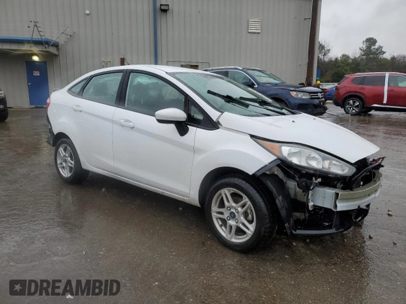 2019 Ford Fiesta SE with VIN 3FADP4BJ5KM139377, listed as a Copart auction lot 85241424 with 68,756 mi miles and Salvage Title. Bid and sale history available at carsss.com. Image 4.