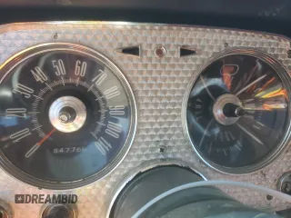 1960 Plymouth Valiant z VIN 1302156208, wystawiony jako Copart lot #65171755 z przebiegiem 84 776 mil mil oraz Czysty tytuł • Clean title. Historia ofert i sprzedaży dostępna na DreamBid. Obrazek 9.