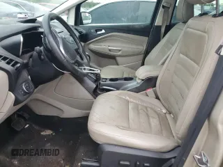 2018 Ford C-Max SE z VIN 1FADP5AU9JL101832, wystawiony jako Copart lot #58035695 z przebiegiem 111 574 mil mil oraz Szkoda całkowita • Salvage title. Historia ofert i sprzedaży dostępna na DreamBid. Obrazek 7.