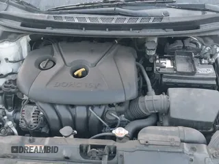 2011 Hyundai Elantra GLS z VIN 5NPDH4AE3BH049064, wystawiony jako IAAI lot #43134393 z przebiegiem 173 802 mil mil oraz . Historia ofert i sprzedaży dostępna na DreamBid. Obrazek 12.