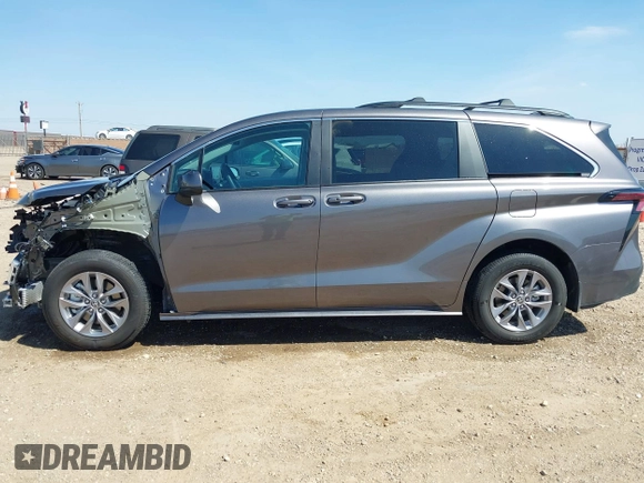 2024 Toyota Sienna LE with VIN 5TDKRKEC2RS215953, listed as a IAAI auction lot 41889509 with 6,375 mi miles. Bid and sale history available at carsss.com. Image 15.