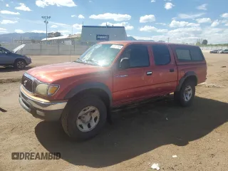2003 Toyota Tacoma PreRunner z VIN 5TEGM92N63Z182744, wystawiony jako Copart lot #56964215 z przebiegiem 285 721 mil mil oraz Czysty tytuł • Clean title. Historia ofert i sprzedaży dostępna na DreamBid. Obrazek 1.