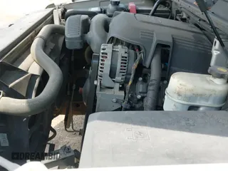 2007 Chevrolet Suburban LTZ z VIN 3GNFC16J77G318878, wystawiony jako IAAI lot #43017811 z przebiegiem 293 693 mil mil oraz . Historia ofert i sprzedaży dostępna na DreamBid. Obrazek 14.