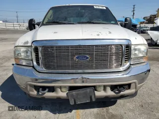 2001 Ford Excursion Limited с VIN 1FMNU42S81EC98586, выставлен на аукционе Copart как лот 63701165 с пробегом 302 278 миль миль и Чистый • Clean title. История ставок и продаж доступна на DreamBid. Изображение 5.
