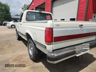 1990 Ford F-150 с VIN 1FTEF14N7LLA38988, выставлен на аукционе Copart как лот 61417455 с пробегом 46 390 миль миль и Чистый • Clean title. История ставок и продаж доступна на DreamBid. Изображение 3.