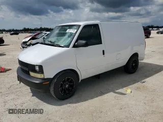 2005 Chevrolet Astro Cargo with VIN 1GCDM19X95B113405, listed as a Copart auction lot 72017174 with 92,864 mi miles and Salvage Title. Bid and sale history available at carsss.com. Image 1.