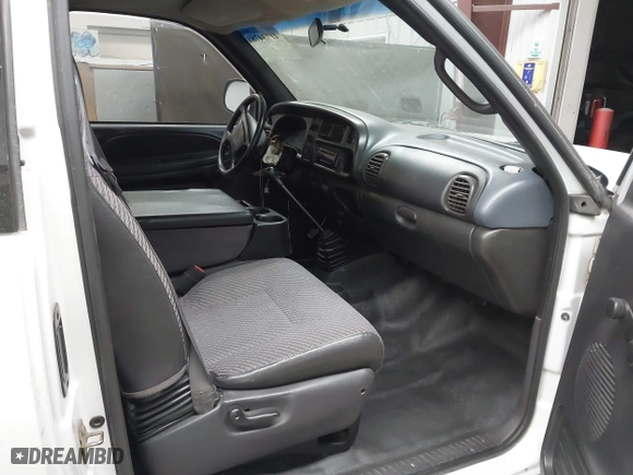 2001 Dodge Ram 1500 with VIN 3B7HC13Y41G741119, listed as a IAAI auction lot 41734781 with 1 mi miles. Bid and sale history available at carsss.com. Image 5.