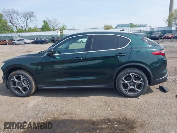 2018 Alfa Romeo Stelvio z VIN ZASFAKAN7J7B99545, wystawiony jako IAAI lot #42117271 z przebiegiem 49 368 mil mil oraz . Historia ofert i sprzedaży dostępna na DreamBid. Obrazek 14.