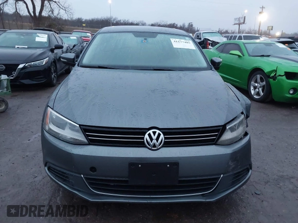 2013 Volkswagen Jetta SE with VIN 3VWDP7AJ8DM405519, listed as a IAAI auction lot 41177485 with 199,574 mi miles and . Bid and sale history available at DreamBid. Image 12.